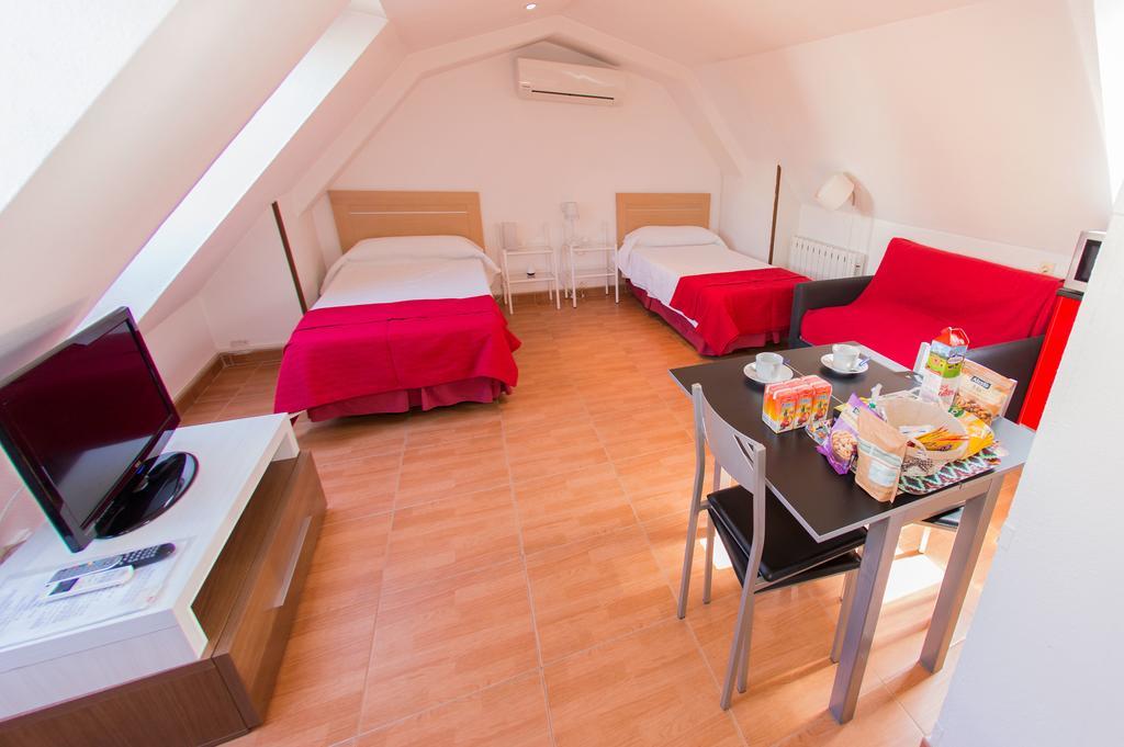 Apartamentos Madrid Centro Экстерьер фото