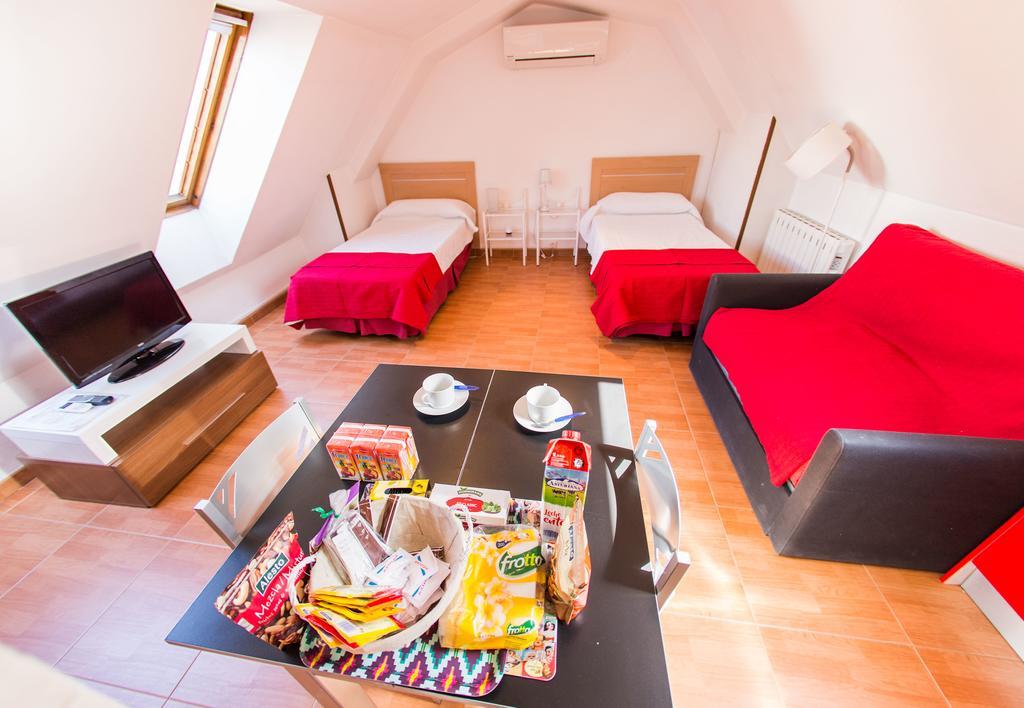 Apartamentos Madrid Centro Экстерьер фото