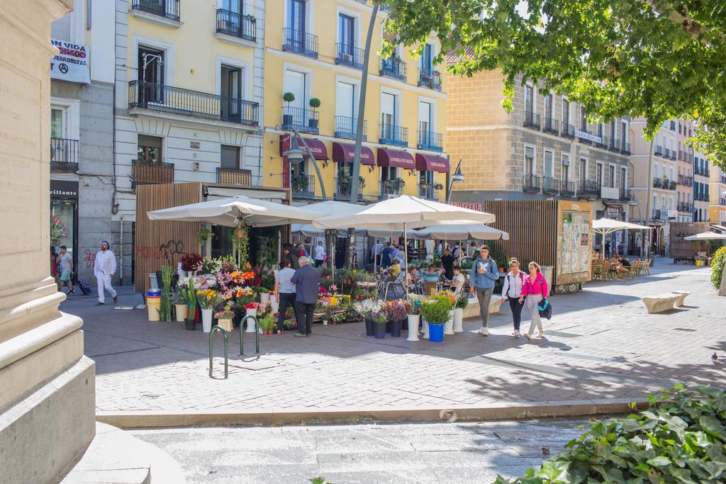 Apartamentos Madrid Centro Экстерьер фото