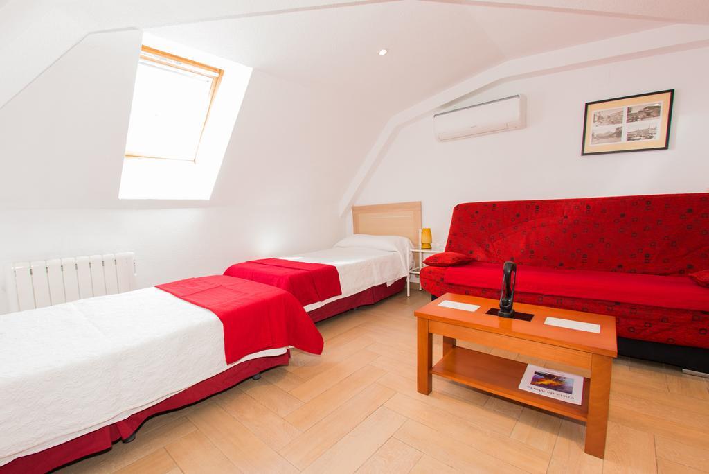 Apartamentos Madrid Centro Экстерьер фото