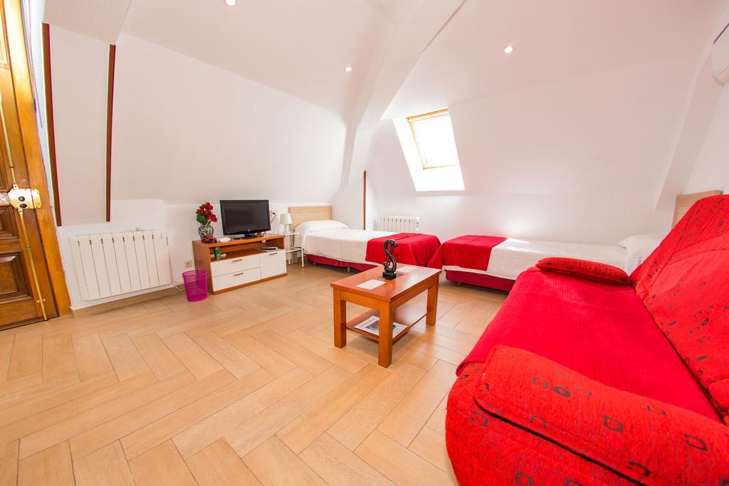 Apartamentos Madrid Centro Экстерьер фото